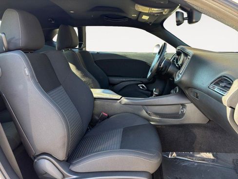 Used 2019 Dodge Challenger GT image 8