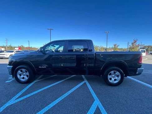 Used 2025 RAM 1500 Big Horn AWD/4WD image 3