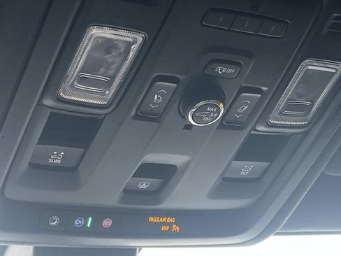 Used 2021 Chevrolet Tahoe High Country w/ Premium Package RWD image 43
