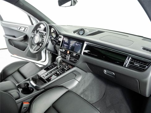 New 2026 Porsche Macan S AWD/4WD image 25