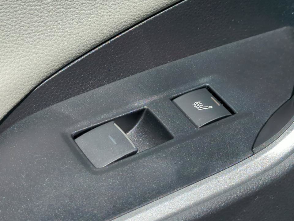 Used 2023 Toyota RAV4 Limited AWD/4WD image 18