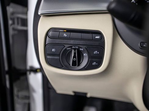 Used 2020 INFINITI QX50 Luxe w/ Navigation Package FWD image 38