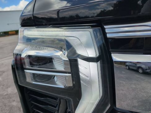 Used 2024 Chevrolet Silverado 2500 High Country w/ High Country Premium Package AWD/4WD image 10