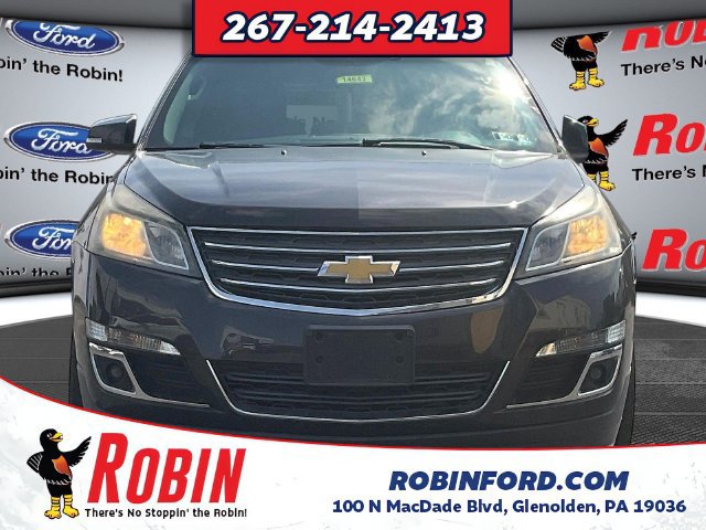 Used 2017 Chevrolet Traverse LT w/ Style and Technology Package FWD image 2