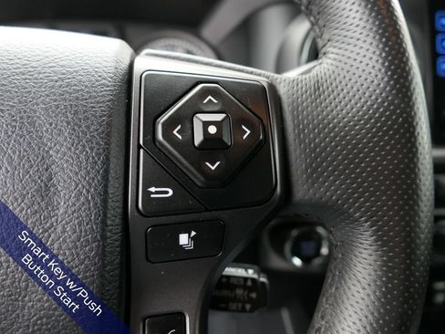Used 2018 Toyota Tacoma TRD Sport w/ TRD Premium Sport Package RWD image 18