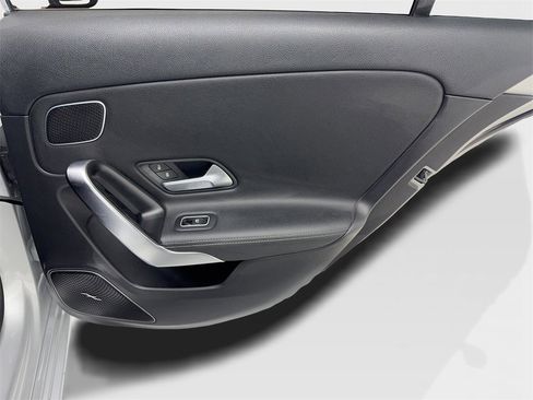 Used 2020 Mercedes-Benz A 220 image 39