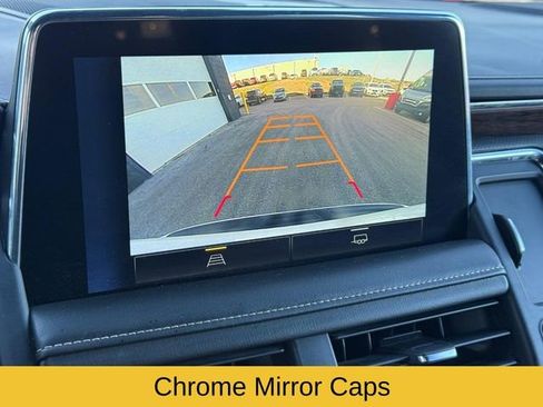 Used 2023 Chevrolet Suburban Premier image 25