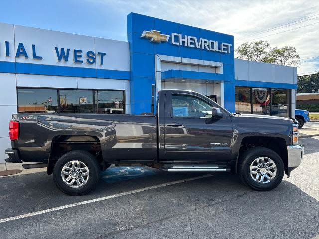 Used 2016 Chevrolet Silverado 2500 LT w/ LT Convenience Package AWD/4WD image 4
