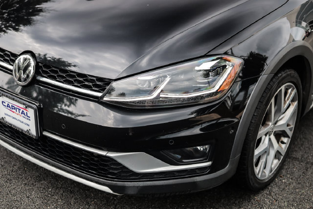 Used 2019 Volkswagen Golf Alltrack SE AWD/4WD image 9