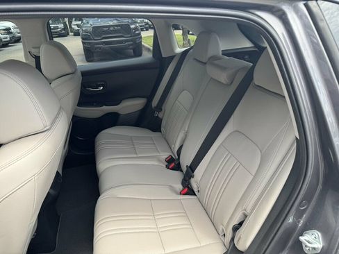 Used 2027 Honda HR-V EX-L image 8