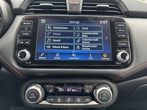 Used 2024 Nissan Versa SR image 39