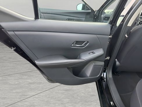 Used 2024 Nissan Sentra SV image 25