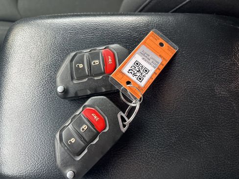 Used 2018 Jeep Wrangler Unlimited Sport S image 44