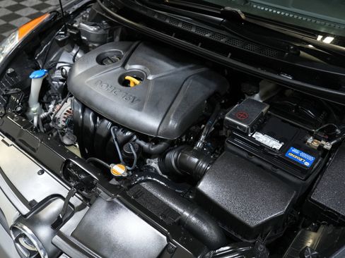 Used 2011 Hyundai Elantra GLS w/ Preferred Equipment Pkg 3 image 46