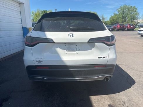 Used 2025 Honda HR-V Sport image 6
