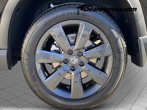 New 2026 Honda Pilot Sport image 9