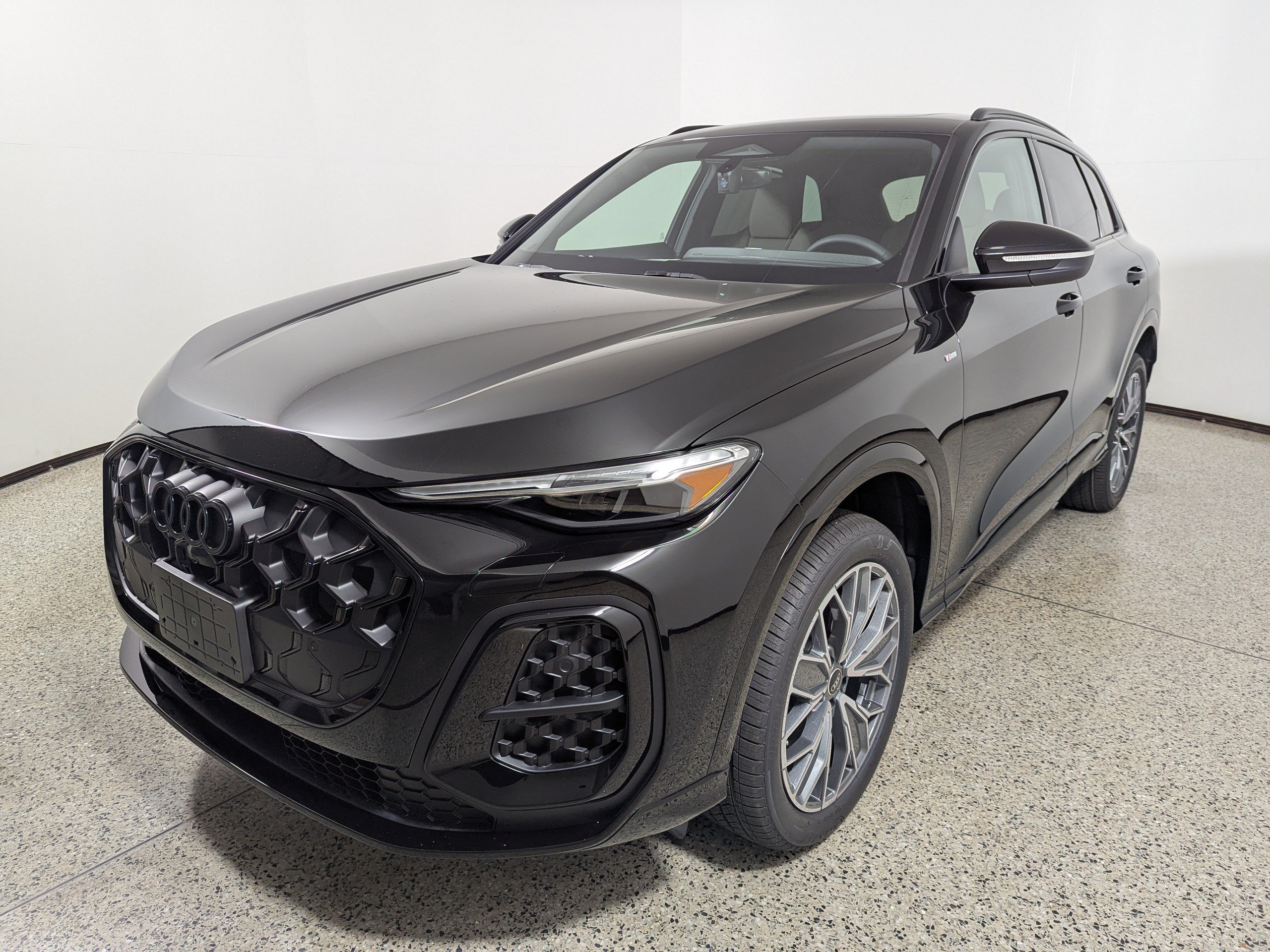 New 2026 Audi Q5 Premium Plus AWD/4WD image 3