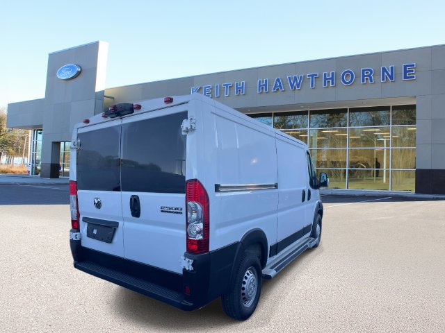 Used 2025 RAM ProMaster 2500 w/ U-Haul Equipment Group FWD image 6