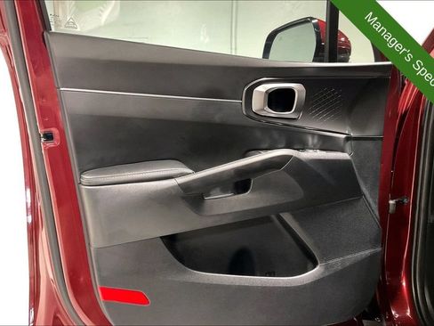 Used 2025 Kia Sorento S w/ Panoramic Sunroof Package FWD image 22