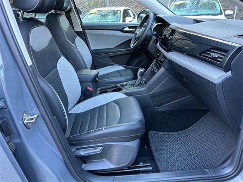 Certified 2022 Volkswagen Taos SEL image 13