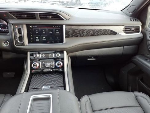 Used 2024 GMC Yukon Denali w/ LPO, Floor Liner Package image 19