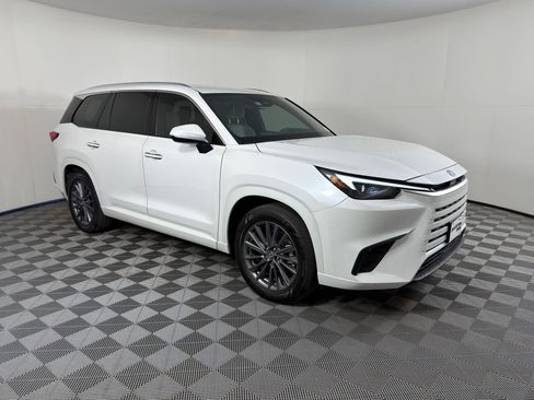 Used 2024 Lexus TX 350 FWD image 6