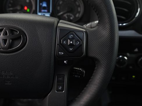 Used 2023 Toyota Tacoma w/ TRD Package image 18