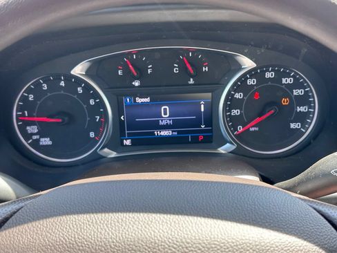 Used 2021 GMC Acadia SLE FWD image 31