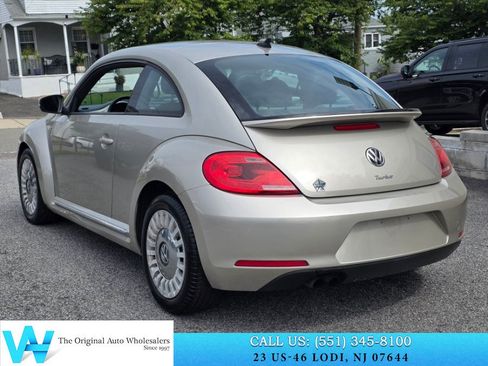 Used 2016 Volkswagen Beetle 1.8T SE FWD image 4