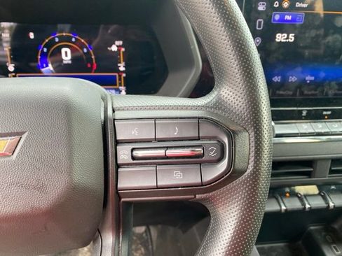 Used 2023 Chevrolet Colorado W/T RWD image 18