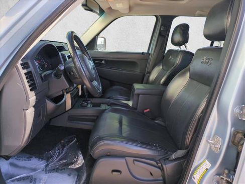 Used 2012 Jeep Liberty Sport AWD/4WD image 15