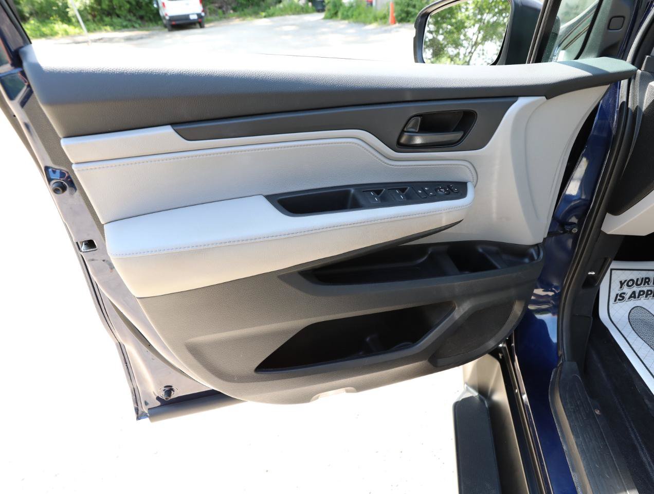 Used 2019 Honda Odyssey EX image 15