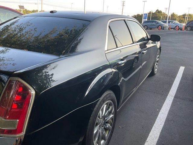 Used 2012 Chrysler 300 Limited RWD image 4