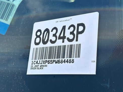 Used 2023 Jeep Wrangler Unlimited Sahara AWD/4WD image 3
