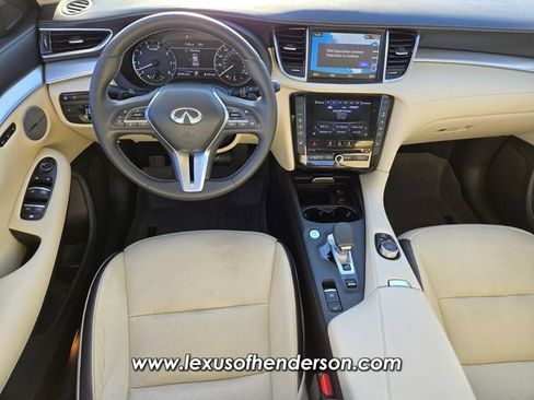 Used 2019 INFINITI QX50 Essential w/ Premium Heat Package AWD/4WD image 14