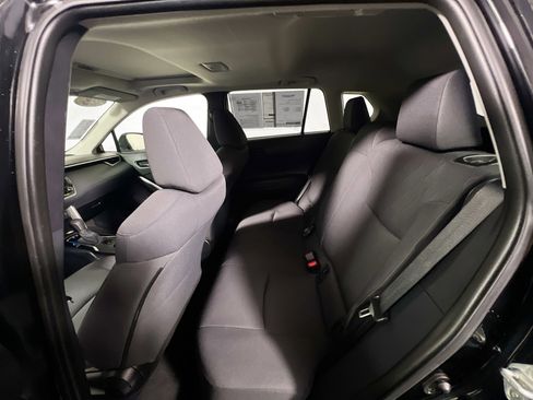 Used 2023 Toyota Corolla Cross LE w/ Moonroof Package FWD image 29