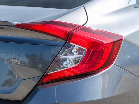 Used 2021 Honda Civic EX image 10