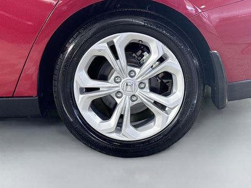 Used 2025 Honda Accord LX image 37