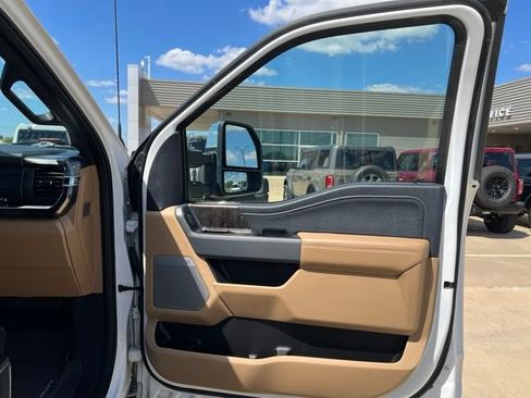 Used 2024 Ford F350 Lariat w/ Chrome Package AWD/4WD image 24
