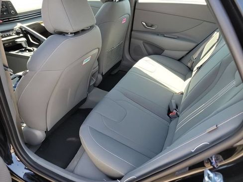 New 2026 Hyundai Elantra SEL Sport FWD image 27