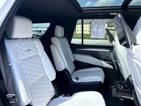Certified 2025 Cadillac Escalade V w/ LPO, Floor Liner Package AWD/4WD image 18