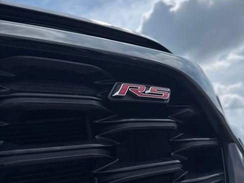 Used 2025 Chevrolet Trax RS w/ Sunroof Package FWD image 9