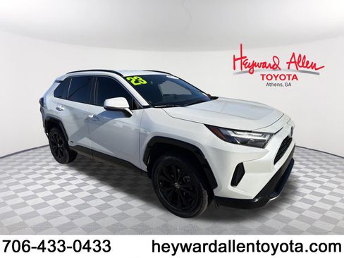 Certified 2023 Toyota RAV4 SE image 1