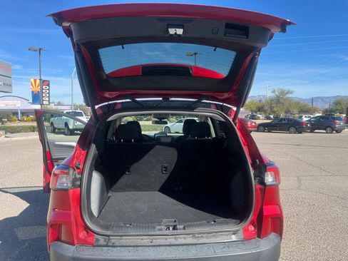 Used 2021 Ford Escape SE w/ SE Sport Appearance Package image 34