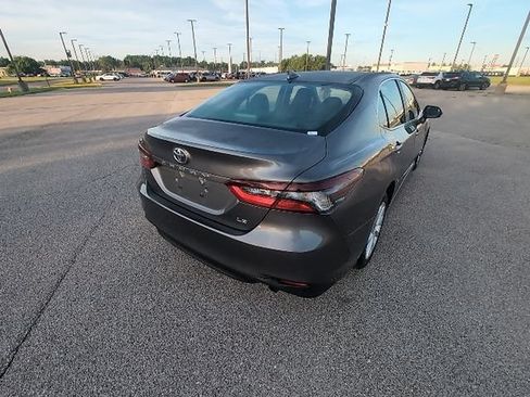Used 2024 Toyota Camry LE FWD image 5