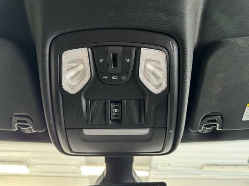 Used 2020 RAM 1500 Big Horn AWD/4WD image 40