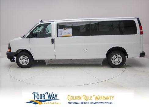 Used 2023 Chevrolet Express 3500 LS RWD image 7