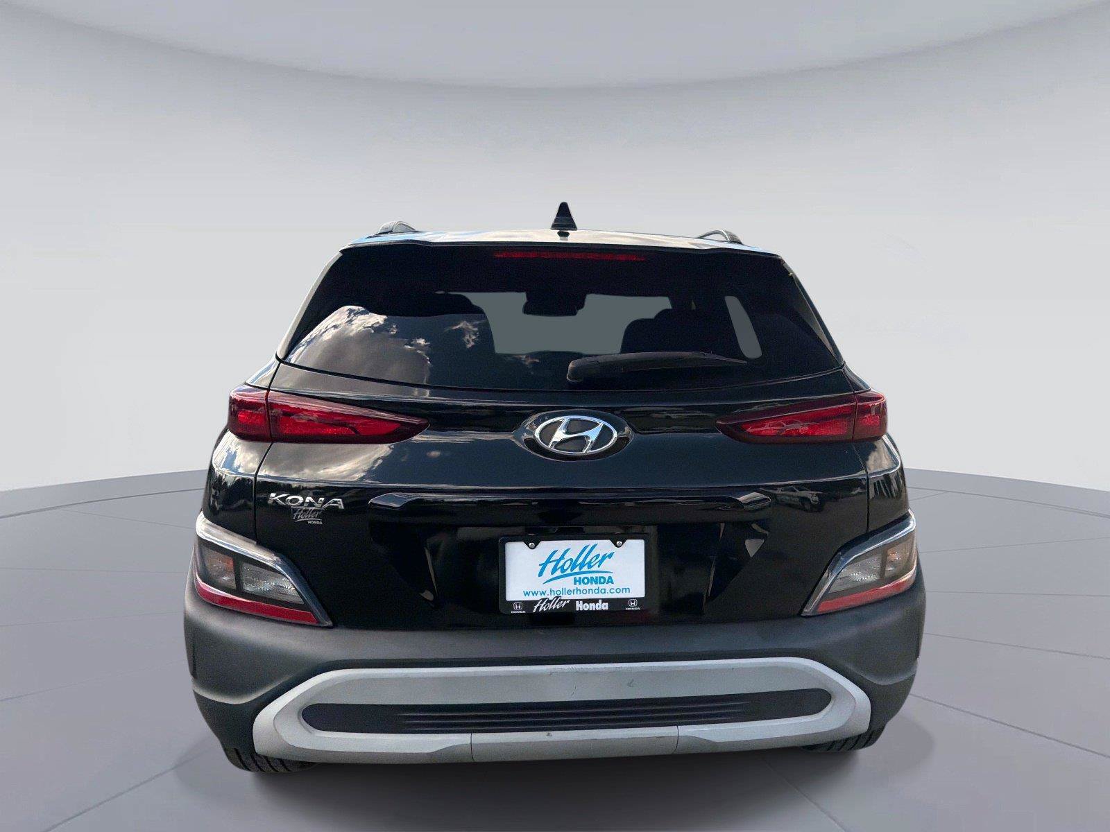 Used 2022 Hyundai Kona SEL w/ Convenience Package FWD image 5