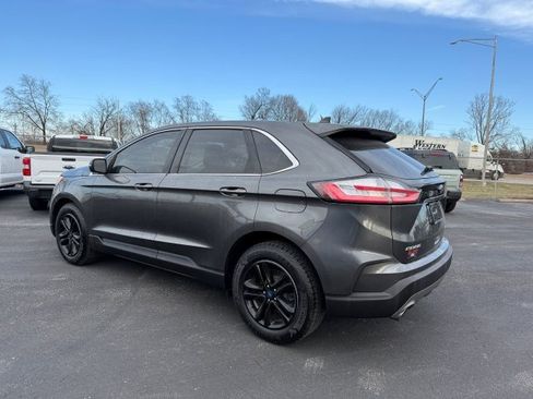 Used 2020 Ford Edge SEL w/ Convenience Package image 4