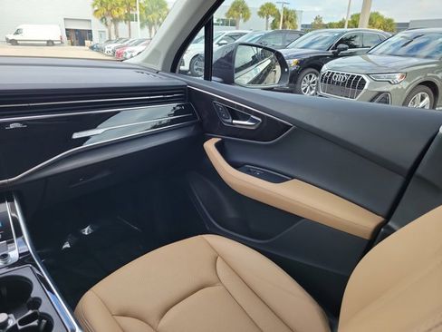 Certified 2025 Audi Q7 3.0T Premium Plus w/ Premium Plus Package image 14